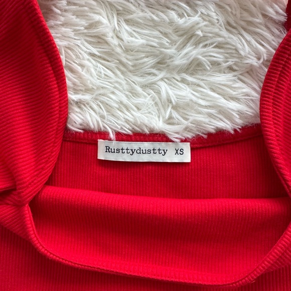 Rusttydustty Red Ribbed Women's Top - Picture 2 of 3